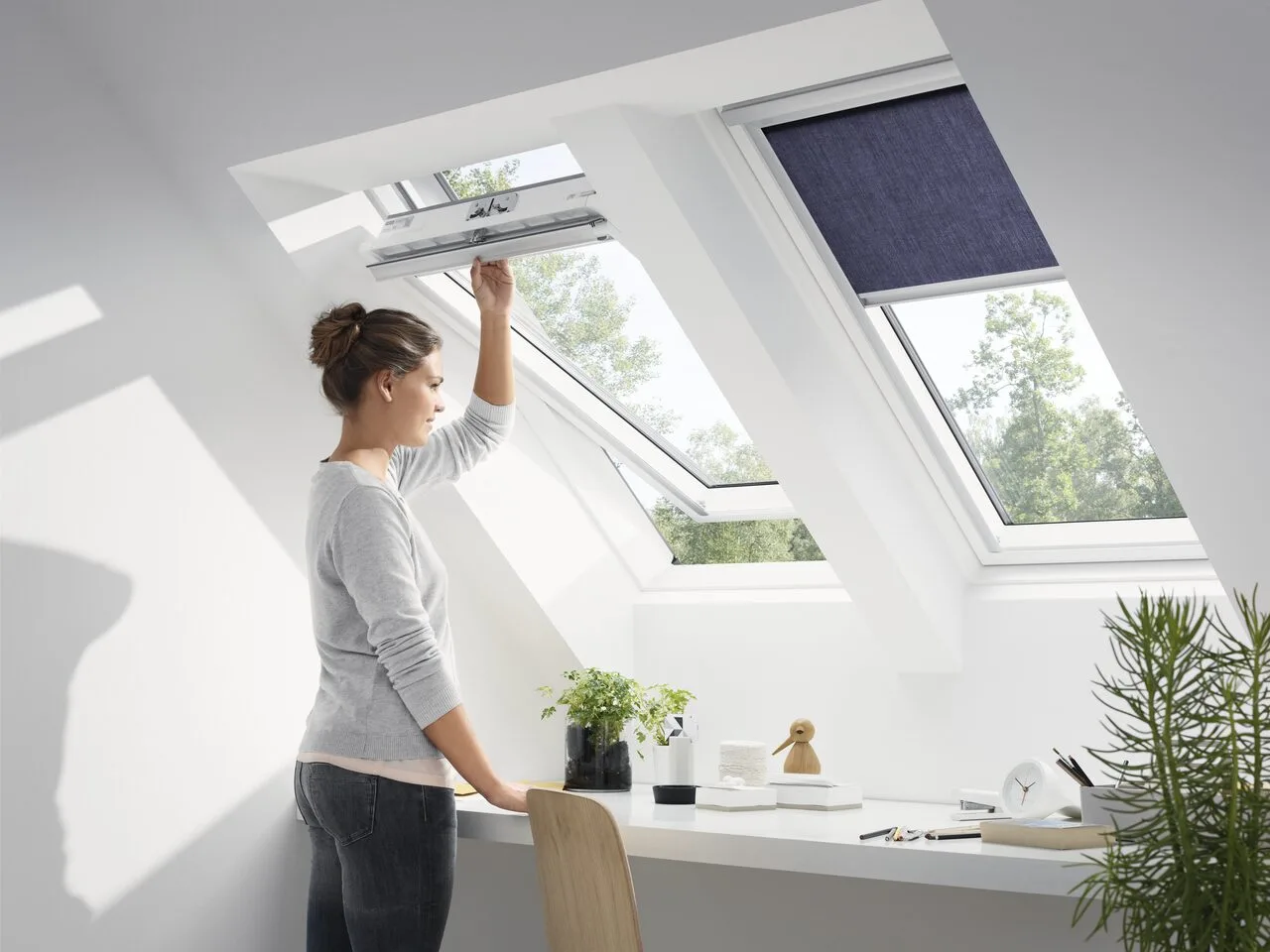 Мансардное окно VELUX GLU 0051 КОМФОРТ ручка сверху