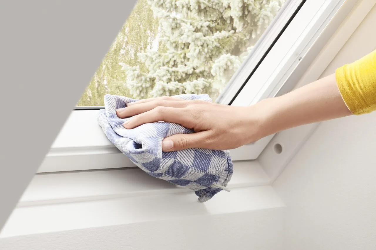 Мансардное окно VELUX GLU 0051 КОМФОРТ ручка сверху