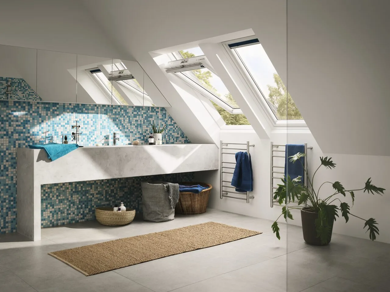 Мансардное окно VELUX GLU 0051 КОМФОРТ ручка сверху